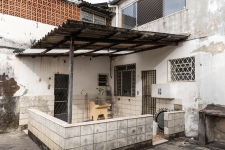 Casa à venda com 700m², 3 quartos e 4 vagasCasa 2 Área de serviço