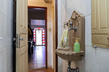 Casa à venda com 700m², 3 quartos e 4 vagasLavabo