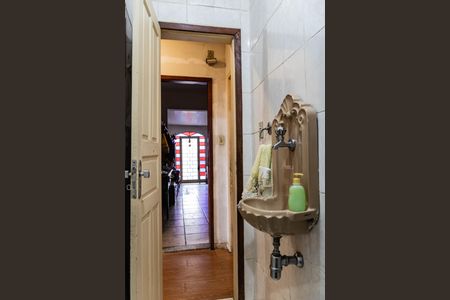 Casa à venda com 700m², 3 quartos e 4 vagasLavabo