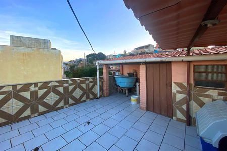 Casa à venda com 150m², 2 quartos e 1 vagaCobertura