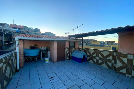 Casa à venda com 150m², 2 quartos e 1 vagaCobertura