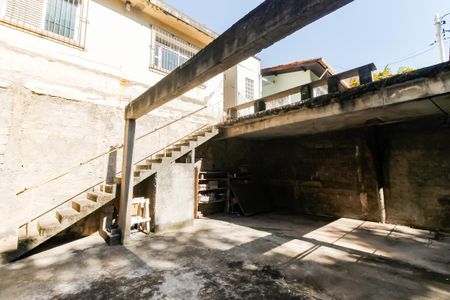 Casa à venda com 300m², 2 quartos e 6 vagas Casa à venda com 300m², 2 quartos e 6 vagasGaragem
