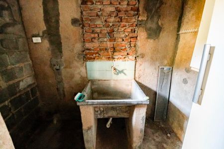 Casa à venda com 300m², 2 quartos e 6 vagas Casa à venda com 300m², 2 quartos e 6 vagasÁrea de Serviço