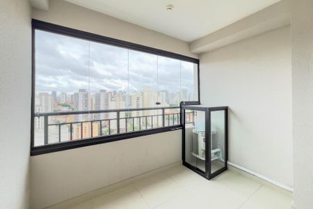 Varanda de kitnet/studio para alugar com 1 quarto, 32m² em Vila Dom Pedro I, São Paulo