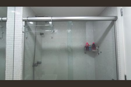 Apartamento à venda com 130m², 3 quartos e 2 vagas Apartamento à venda com 130m², 3 quartos e 2 vagasBanheiro da Suíte 3