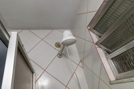 Casa para alugar com 320m², 4 quartos e 2 vagasBanheiro Social