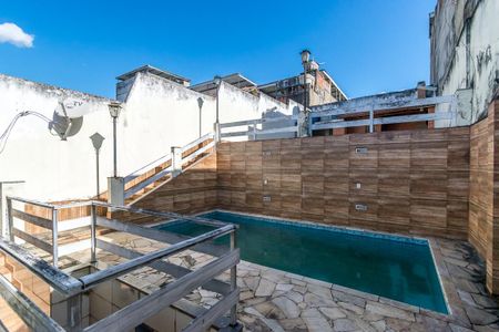 Casa para alugar com 320m², 4 quartos e 2 vagasPiscina