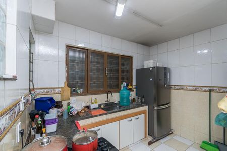 Casa para alugar com 320m², 4 quartos e 2 vagasCozinha