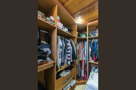 Casa para alugar com 320m², 4 quartos e 2 vagasSuíte 4 - Closet