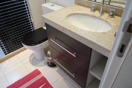 Apartamento à venda com 179m², 4 quartos e 3 vagasBanheiro Social