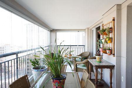 Apartamento à venda com 179m², 4 quartos e 3 vagasVaranda Gourmet