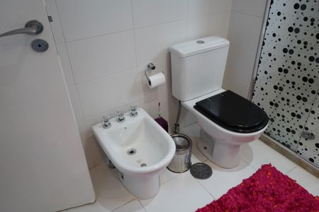 Apartamento à venda com 179m², 4 quartos e 3 vagasBanheiro Suíte 2