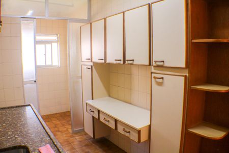 Apartamento à venda com 77m², 3 quartos e 2 vagasCozinha