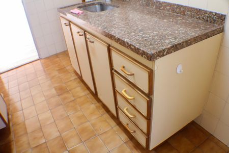 Apartamento à venda com 77m², 3 quartos e 2 vagasCozinha