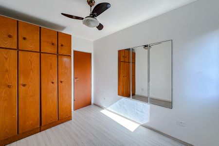 Apartamento à venda com 77m², 2 quartos e 2 vagasQuarto 2