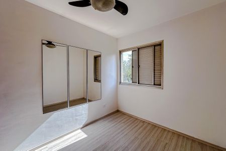 Apartamento à venda com 77m², 2 quartos e 2 vagasQuarto 2
