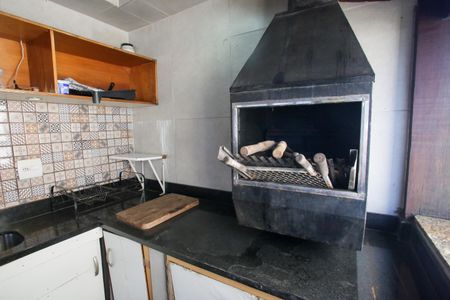 Apartamento à venda com 280m², 5 quartos e 2 vagas Apartamento à venda com 280m², 5 quartos e 2 vagasÁrea comum - Churrasqueira