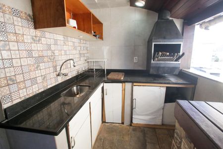 Apartamento à venda com 280m², 5 quartos e 2 vagas Apartamento à venda com 280m², 5 quartos e 2 vagasÁrea comum - Churrasqueira