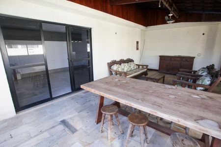 Apartamento à venda com 280m², 5 quartos e 2 vagas Apartamento à venda com 280m², 5 quartos e 2 vagasÁrea comum