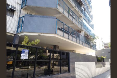 Apartamento à venda com 280m², 5 quartos e 2 vagas Apartamento à venda com 280m², 5 quartos e 2 vagasFachada
