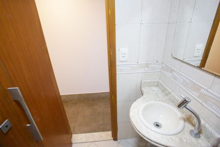 Apartamento à venda com 280m², 5 quartos e 2 vagas Apartamento à venda com 280m², 5 quartos e 2 vagasBanheiro 2