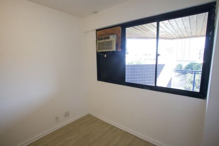 Apartamento à venda com 280m², 5 quartos e 2 vagas Apartamento à venda com 280m², 5 quartos e 2 vagasQuarto 1