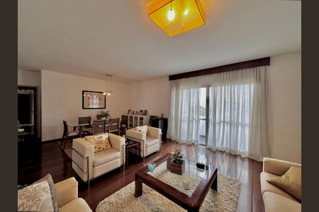 Apartamento para alugar com 148m², 4 quartos e 3 vagasSala