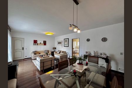 Apartamento para alugar com 148m², 4 quartos e 3 vagasSala