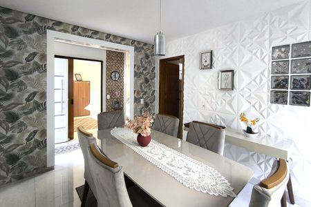 Casa à venda com 176m², 3 quartos e 3 vagasSala de Jantar