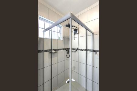 Casa à venda com 176m², 3 quartos e 3 vagasBanheiro 2