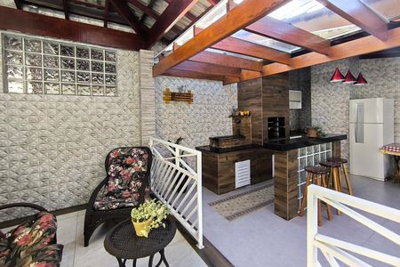 Casa à venda com 176m², 3 quartos e 3 vagasÁrea comum