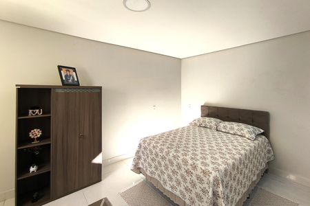 Casa à venda com 176m², 3 quartos e 3 vagasQuarto 2