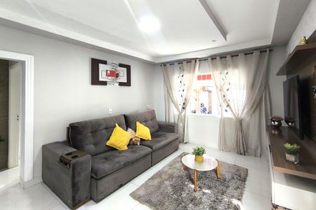 Casa à venda com 176m², 3 quartos e 3 vagasSala