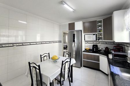 Casa à venda com 176m², 3 quartos e 3 vagasCozinha