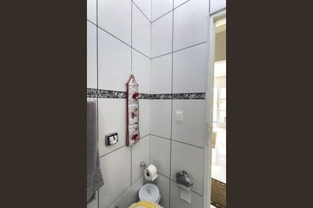 Casa à venda com 176m², 3 quartos e 3 vagasBanheiro 1