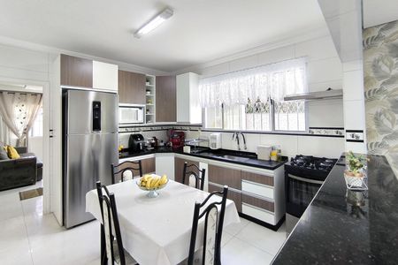 Casa à venda com 176m², 3 quartos e 3 vagasCozinha
