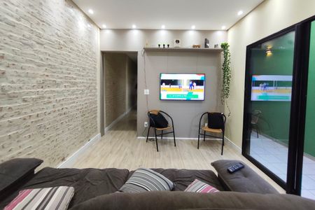 Casa à venda com 125m², 3 quartos e 2 vagas Casa à venda com 125m², 3 quartos e 2 vagasSala de Estar