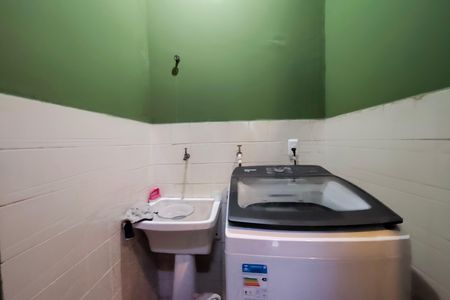 Casa à venda com 125m², 3 quartos e 2 vagas Casa à venda com 125m², 3 quartos e 2 vagasÁrea de Serviço