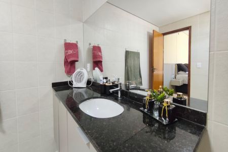 Casa à venda com 125m², 3 quartos e 2 vagas Casa à venda com 125m², 3 quartos e 2 vagasBanheiro Suíte