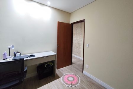 Casa à venda com 125m², 3 quartos e 2 vagas Casa à venda com 125m², 3 quartos e 2 vagasQuarto 2