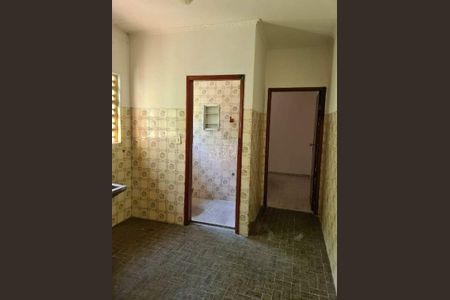 Casa à venda com 218m², 3 quartos e 4 vagas