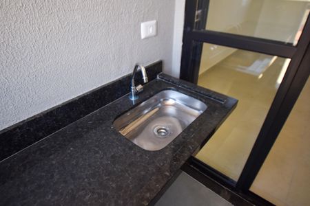 Apartamento à venda com 40m², 2 quartos e 1 vagaSacada