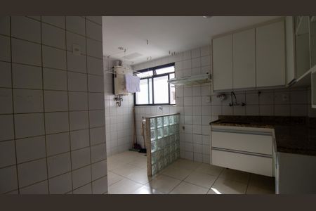 Apartamento para alugar com 110m², 2 quartos e 2 vagas Apartamento para alugar com 110m², 2 quartos e 2 vagasCozinha e Área de Serviço