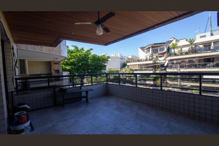 Apartamento para alugar com 110m², 2 quartos e 2 vagas Apartamento para alugar com 110m², 2 quartos e 2 vagasVaranda