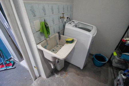 Casa à venda com 114m², 2 quartos e 1 vaga Casa à venda com 114m², 2 quartos e 1 vagaÁrea de Serviço