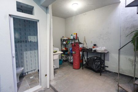 Casa à venda com 114m², 2 quartos e 1 vaga Casa à venda com 114m², 2 quartos e 1 vagaÁrea de Serviço