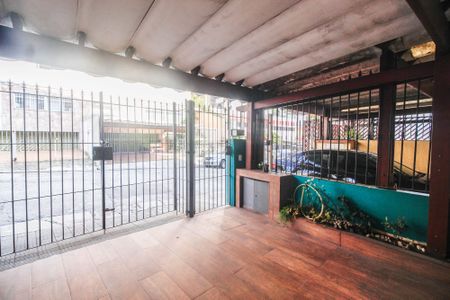 Casa à venda com 114m², 2 quartos e 1 vaga Casa à venda com 114m², 2 quartos e 1 vagaGaragem