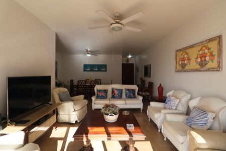 Apartamento para alugar com 134m², 3 quartos e 2 vagasSala