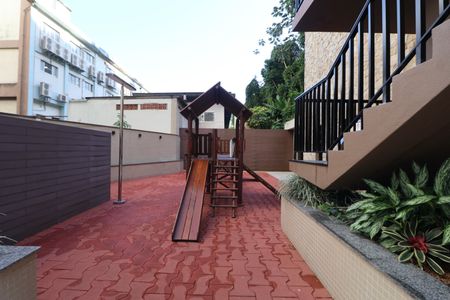 Apartamento para alugar com 134m², 3 quartos e 2 vagasÁrea comum - Playground