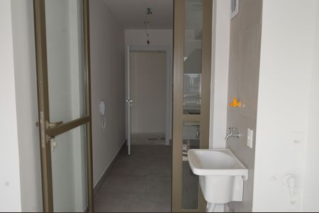 Apartamento à venda com 76m², 2 quartos e 1 vagaÁrea de Serviço